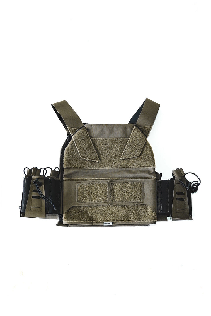 Umbras Low Vis Plate Carrier Knight Shield